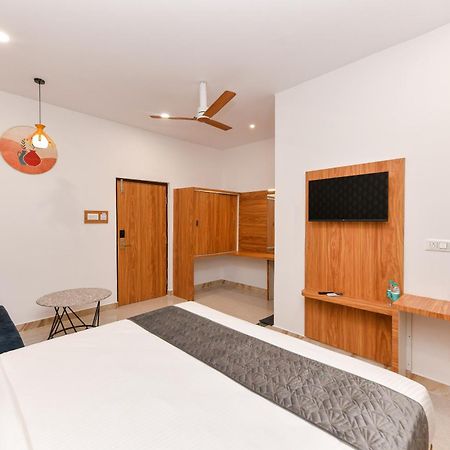 Hotel Shine International Майсур Экстерьер фото