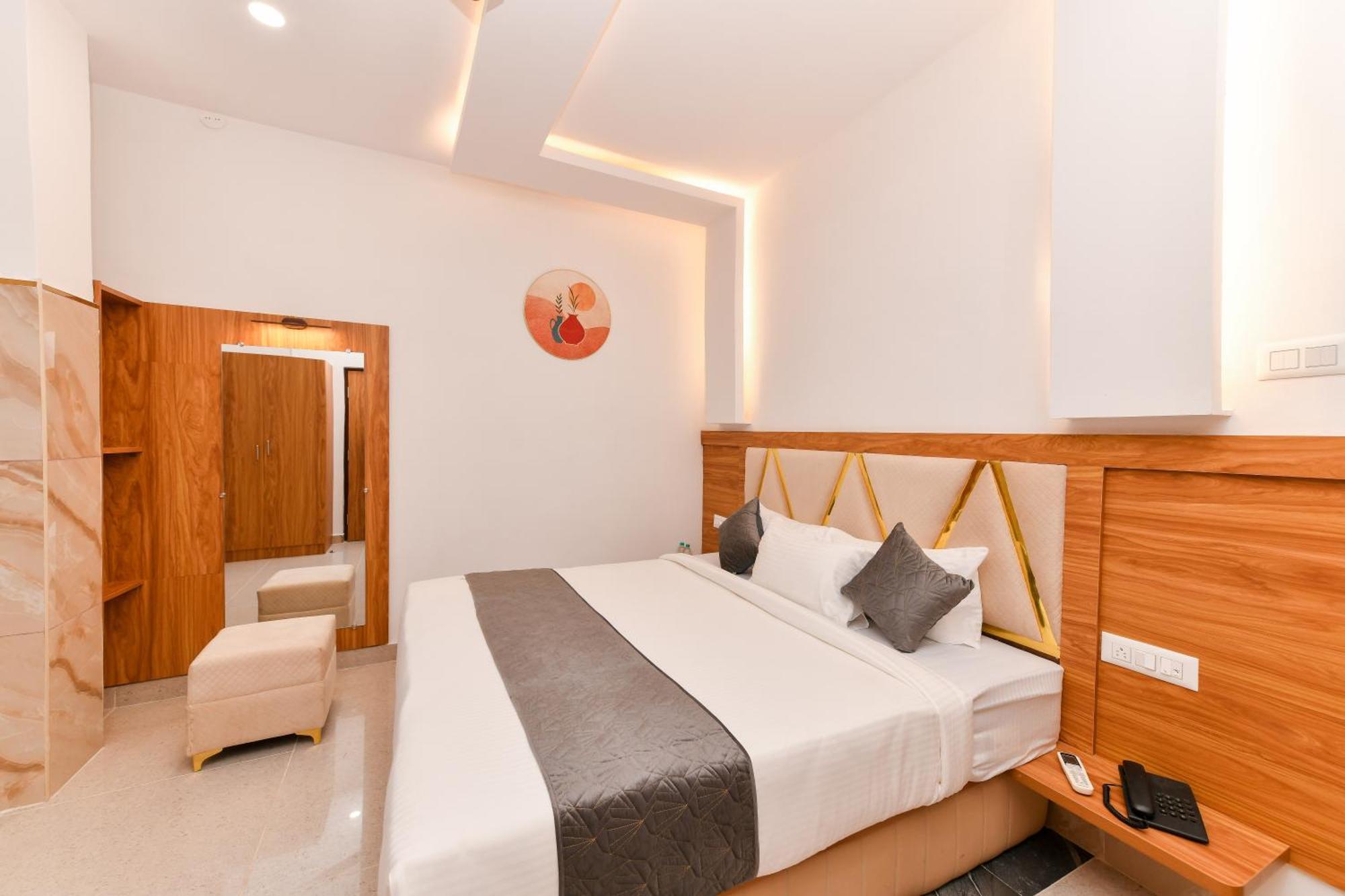 Hotel Shine International Майсур Экстерьер фото