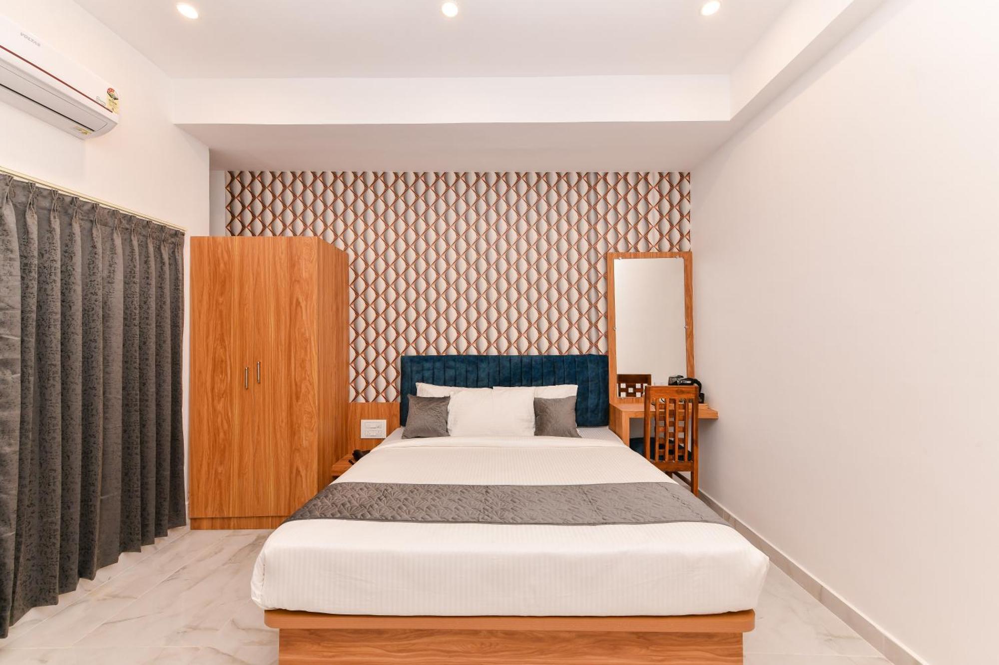 Hotel Shine International Майсур Экстерьер фото